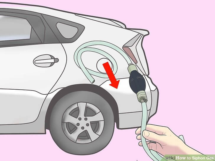 車からガソリンを抜き取る方法